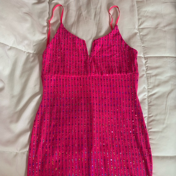 Dress - Picture 4 of 4